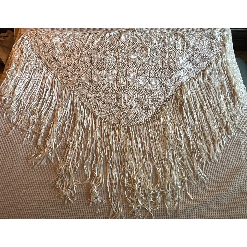 Unbranded beautiful ivory
